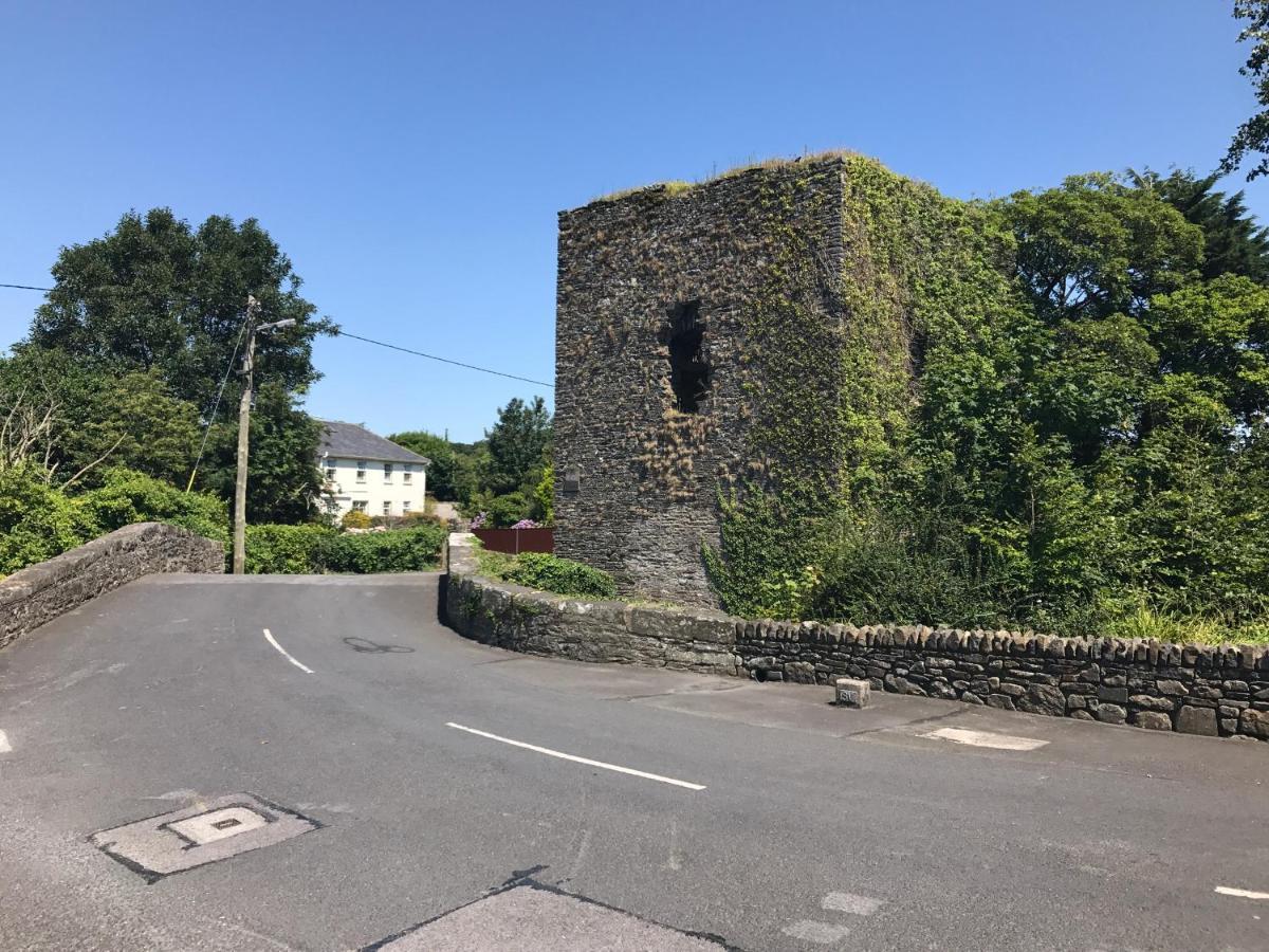 Geoghegans Magpie Bar And * Glin